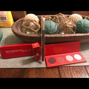 Younique v- day bundle